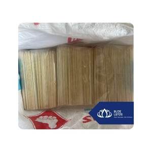 Brochettes en bambou de haute qualité pour barbecue, grillades, viande, fruits de mer, légumes, fruits, buffet, restauration, Vietnam - Product Image 1