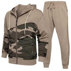 Chándal con tejido de alto rendimiento para entrenamiento Chándal con pantalones de Jogger a rayas y chaqueta a juego - Product Image 1