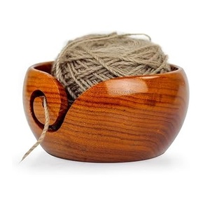 Support à Fil en Bois Écologique Tendance pour Tricot et Crochet – Organisateur Décoratif avec Bol et Rangement pour Pelotes de Fil - Product Image 2