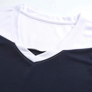 Conjunto de camiseta de baloncesto para hombre, uniforme deportivo sin mangas con cuello en V, color blanco, negro y amarillo, que absorbe la humedad, para todas las estaciones, 100% poliéster - Product Image 4