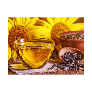 Huile de tournesol raffinée de haute qualité de Russie agriculture cuisson légume nutritif doré - Product Image 5