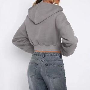 Logotipo personalizado al por mayor Crop Tops Mujeres Sudadera con capucha de la pantalla de impresión de manga larga en blanco grueso Deportes de invierno Gimnasio Crop Zip up Sudadera con capucha Mujer - Product Image 5