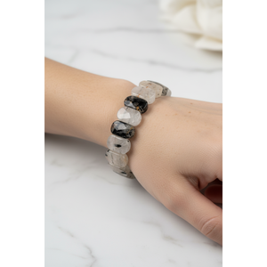 สร้อยข้อมือหินควอตซ์รูทิเลเต็ดธรรมชาติแบบตัดกว้าง - Product Image 5