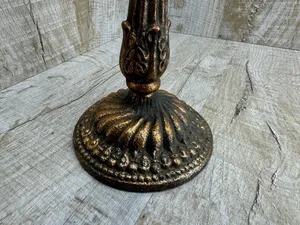 Bougeoirs coniques décoratifs pour la maison en métal au design exclusif pour les centres de table de la maison et de l'hôtel d'Inde - Product Image 3