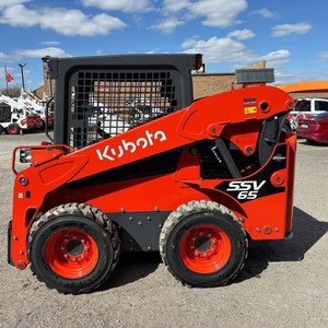Cargadora de orugas Kubota SSV65 con retroexcavadora delantera/trasera, motor diésel fiable usado, 2 años de garantía, ideal para construcción y agricultura. - Product Image 2