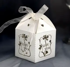 TRIHO TRb- 1253 레이저 컷 장미 꽃 초콜릿 사탕 상자 결혼식 호의