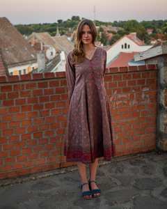 ชุดเดรสผ้าฝ้ายพิมพ์ลายดอกไม้แบบบล็อกมือสไตล์โบฮีเมียนลำลองสำหรับใส่ในโอกาสต่างๆ - Product Image 1