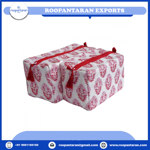 Vente flash : Ensemble de 2 trousses de maquillage en coton imprimé à la main en Inde, matelassées avec fermeture éclair en coton rembourré - Product Image 5