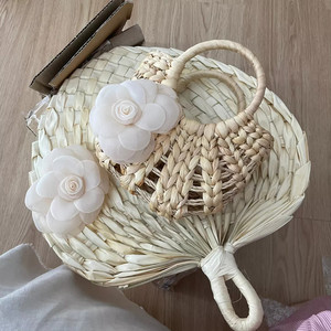 Abanico de Bambú Bien Hecho con Estructura Estable, Precio Bajo, para Uso Diario, Decoración de Eventos y Distribución Comercial - Product Image 3