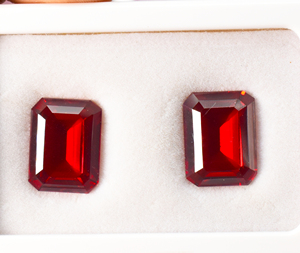 Piedra preciosa roja octogonal facetada calibrada de corte esmeralda rubí creada en laboratorio para joyería tratamiento térmico piedras preciosas sueltas - Product Image 2