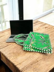 Maletín Profesional para Portátil Hecho con Material Resistente, Costuras Fuertes y Compartimentos Inteligentes para un Transporte Seguro del Portátil - Product Image 2