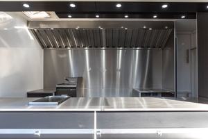 Remorque de restauration mobile IMBISS Bannert, best-seller, avec intérieur en acier inoxydable - Product Image 4