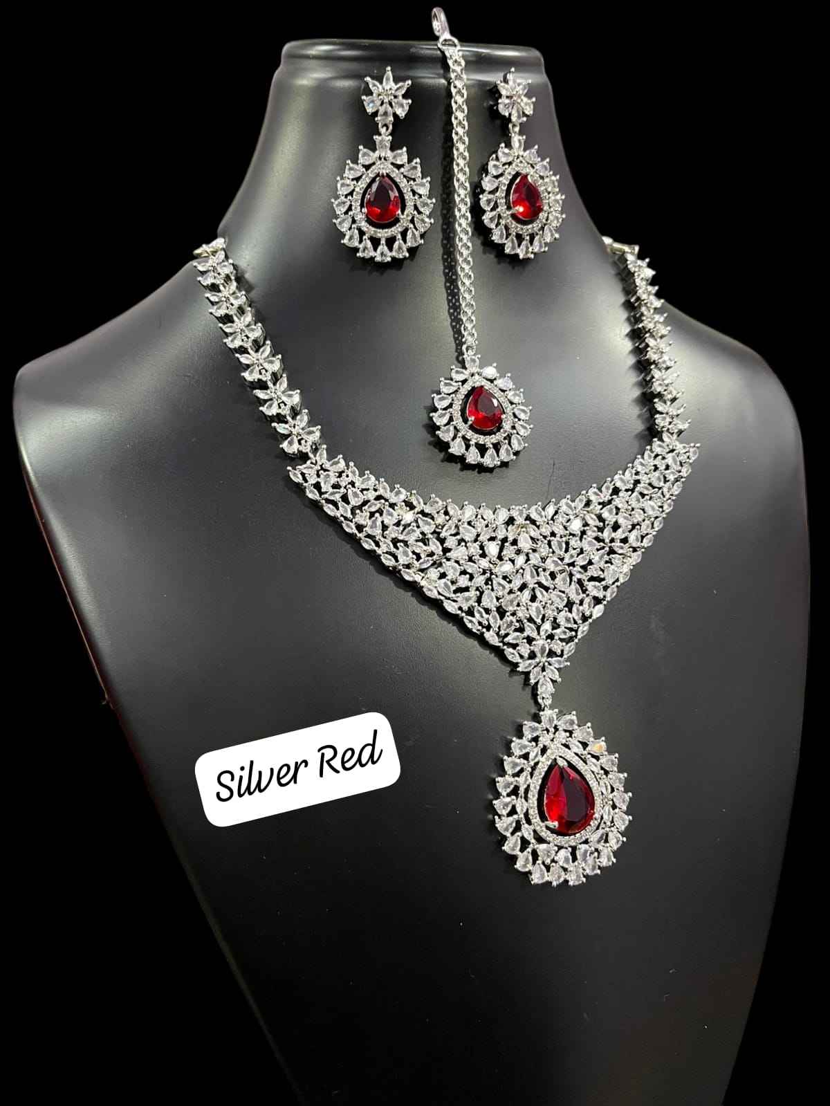 สีแดงเงิน