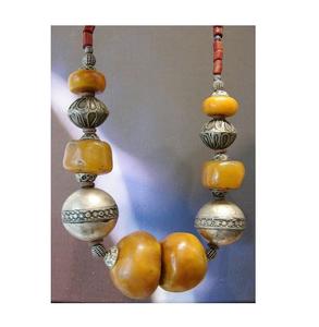 Collar modelo de cuentas de resina ecológico perfecto hecho a mano con piedras de resina a la venta a granel de La India al por mayor - Product Image 5