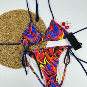 Conjunto de Bikini cómodo con Tirantes ajustables y tejido elástico suave perfecto para las colecciones de baño sol MAR Y Mujer - Product Image 1