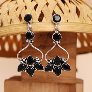 Boucles d'oreilles pendantes ethniques en laiton plaqué argent antique avec onyx pour femme, cadeau de fête - Product Image 2
