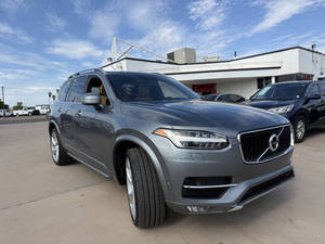 (F&H) Volvo XC90 T6 Momentum AWD T6 4dr SUV Usado del 2018 - Product Image 2