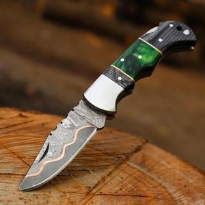 Cuchillo de bolsillo plegable hecho a mano de acero de Damasco hoja de cobre personalizable OEM regalo de aniversario personalizado regalo de padrino de boda de madera - Product Image 4