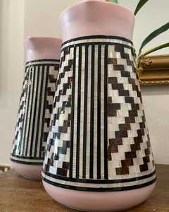 Opulenta tetera de madreperla con incrustaciones de concha de mango, colección de decoración y regalos árabes de lujo no tóxicos ecológicos - Product Image 1