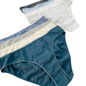 ชุดชั้นในสตรีแบบคลาสสิกเอวต่ำแบบคลาสสิกผ้าคอตตอนเนื้อนุ่มให้ความรู้สึกเป็นมิตรกับสิ่งแวดล้อมดีไซน์ระบายอากาศสำหรับเสื้อผ้าที่เรียบลื่นใส่ได้ทุกวัน - Product Image 6