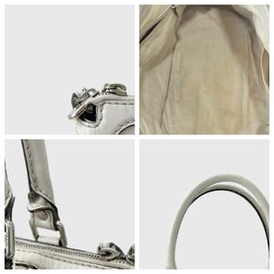 Bolso Tote Duradero <span class=keywords><strong>de</strong></span> Segunda Mano, Auténtico y 98% Como Nuevo - Una Elección Atemporal para el Día a Día (Estilo: Bolso Tote Clásico <span class=keywords><strong>de</strong></span> Lona) - Product Image 5