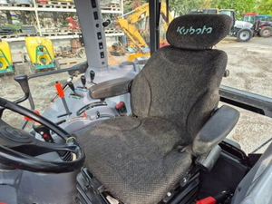 Tracteur agricole Kubota M5112 110 CV 4x4 diesel neuf et d'occasion avec cabine et chargeur frontal à vendre - Product Image 6