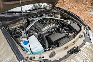 LISTO PARA ENVIAR - USADO, VOLANTE A LA IZQUIERDA |   CONDUCCIÓN DERECHA |   M A Z D A MX-5 2024 |   MIATA GRAND TOURING, Transmisión Manual de 6 Velocidades - Product Image 5