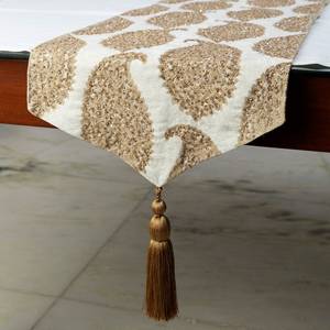 Napperon perlé Chargeur rond fait à la main pour salle à manger de luxe et décor de vacances Pièce unique perlé à la main, napperon, pendaison de crémaillère - Product Image 2