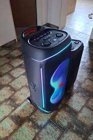 ลำโพงปาร์ตี้ Ready Ship Industrial PartyBox 720 เสียงดังที่สุด ใช้พลังงานแบตเตอรี่ ตัวเครื่องทำจากเหล็ก/พลาสติก ควบคุมด้วยเสียง 5.5 นิ้ว ไมโครโฟนในตัว ไฟ RGB LED - Product Image 2