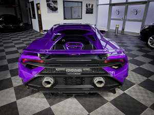 Lamborghini Huracán Tecnica 2023 de Lujo, Usado - Product Image 4