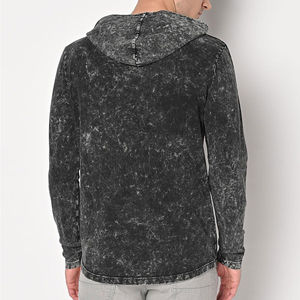 Sweat-shirt à capuche épais et lourd pour homme, en polyester 100 %, délavé à l'acide, fabriqué sur mesure, avec patch brodé - Product Image 5