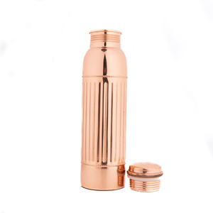 Botella de agua de cobre hecha a mano para oficina y hogar Suministro al por mayor Drinkware - Product Image 4