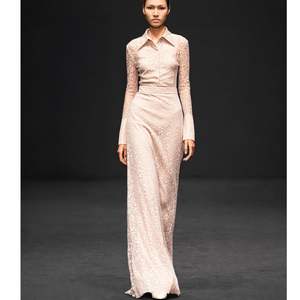 เสื้อลูเซียสำหรับผู้หญิงเสื้อลูกไม้ประดับคอปกประดับคริสตัลเสื้อผ้าลำลองโลโก้ออกแบบได้ตามต้องการซัพพลายเออร์จากเวียดนาม - Product Image 6