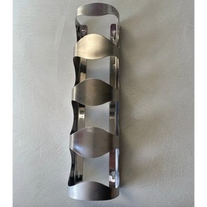 Un casier à vin aide à maintenir l'intégrité de chaque bouteille étonnante bouteille en acier inoxydable cadeaux de pendaison de crémaillère nouvelle arrivée tendance - Product Image 5