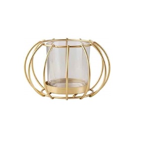 Hogar Hotel Decoración Aparato Centro de mesa Vajilla T-light Holder Diseño más popular Alambre de metal Portavelas Acabado dorado - Product Image 3