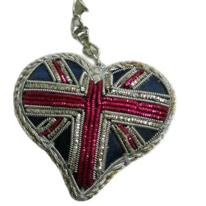 Nouvelle tendance mignon taille personnalisée ovale arbre de noël pendentif coloré vibrant perlé brodé coeur événements spéciaux cadeau - Product Image 1