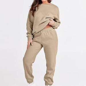 Conjunto de chándal de dos piezas con patrón sólido personalizado para mujer, ropa de invierno al por mayor - Product Image 3