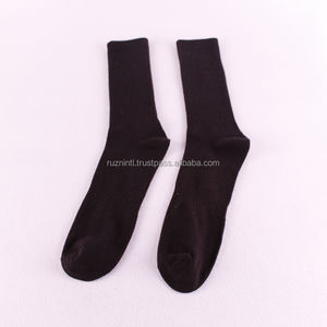 Chaussettes de salon douces et confortables avec une sensation de peluche supplémentaire et une élasticité douce pour se détendre à la maison en hiver - Product Image 3