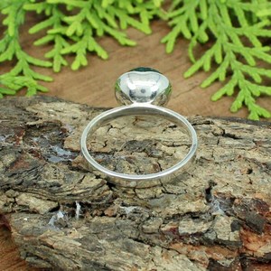 Anillo de declaración romántica con piedra preciosa de crisocola natural Plata de ley 92,5 Corte suave Estilo lindo Material principal de platino - Product Image 3