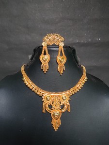 Nouvel arrivage Collier Boucles d'oreilles Bague sertie d'un ensemble de bijoux de style luxe plaqué or 22 carats à vendre par les exportateurs - Product Image 2
