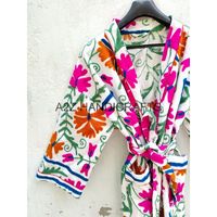 Suzani brodé à la main veste courte indien à la main amis robe amusante Kimono veste Kimono Kantha couette Kimono porter devant côté