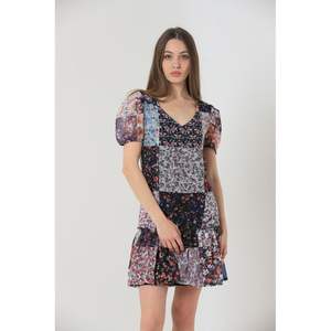 Vestido Topshow con Cuello en V y Estampado Floral Mixto, Manga Corta, Opciones al por Mayor - Product Image 1