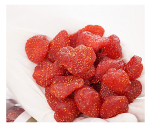 Fraises séchées douces Vietnam Vente en gros Premium Saveur sucrée Fraises séchées douces de haute qualité Snack d'exportation en vrac à faible coût - Product Image 1