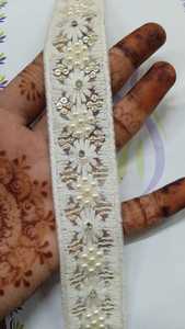 Fait sur mesure en dentelle de travail de fil brodé géométrique en couleur blanche en broderie de paillettes en 2 pouces de largeur - Product Image 5