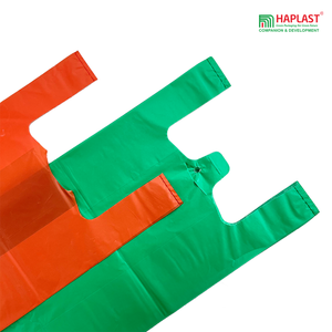 Sacs à provisions en matériau PE-BD/PEHD de taille personnalisée en gros sans impression T-shirts en plastique poly sacs fabriqués au Vietnam pour l'emballage - Product Image 6