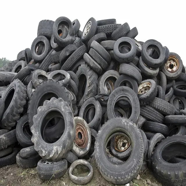 Pneus de déchets de caoutchouc propres bon marché, prêts à être exportés