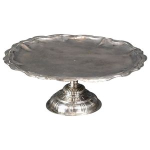 <b>Top</b> Quality Round Shape Metal Cake Stand with Hanging <b>Crystals</b> Decorative Designer Cake Stand For Restaurants Hotels Usage Stand - Product Image 4