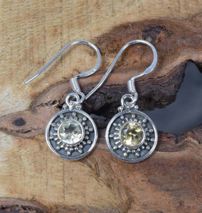 Pendiente de gancho de piedras preciosas facetadas de citrino amarillo hecho a mano de Plata de Ley 925 mes de noviembre ropa de fiesta de piedra natal precio al por mayor - Product Image 1