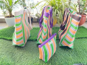 กระเป๋าเครื่องสำอางไนล่อนรีไซเคิลลายชายหาดเป็นมิตรกับสิ่งแวดล้อมขนาดใหญ่กระเป๋ารีไซเคิลพลาสติกแบบยั่งยืนแบบใช้ซ้ำได้ส่งตรงอินเดีย - Product Image 4