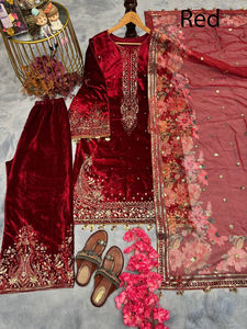 Salwar Kameez traditionnel de nouvelle conception, broderie lourde, travail de paillettes, Kurti haut, bas et dupatta, tenue indienne, look en gros - Product Image 3